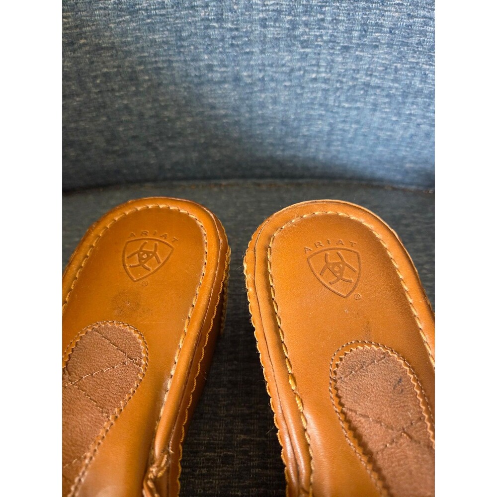 Ariat Women's Brown Leather Horseshoe Wedge Sandals w/ Stud Edging Size 9 - Picture 5 of 11